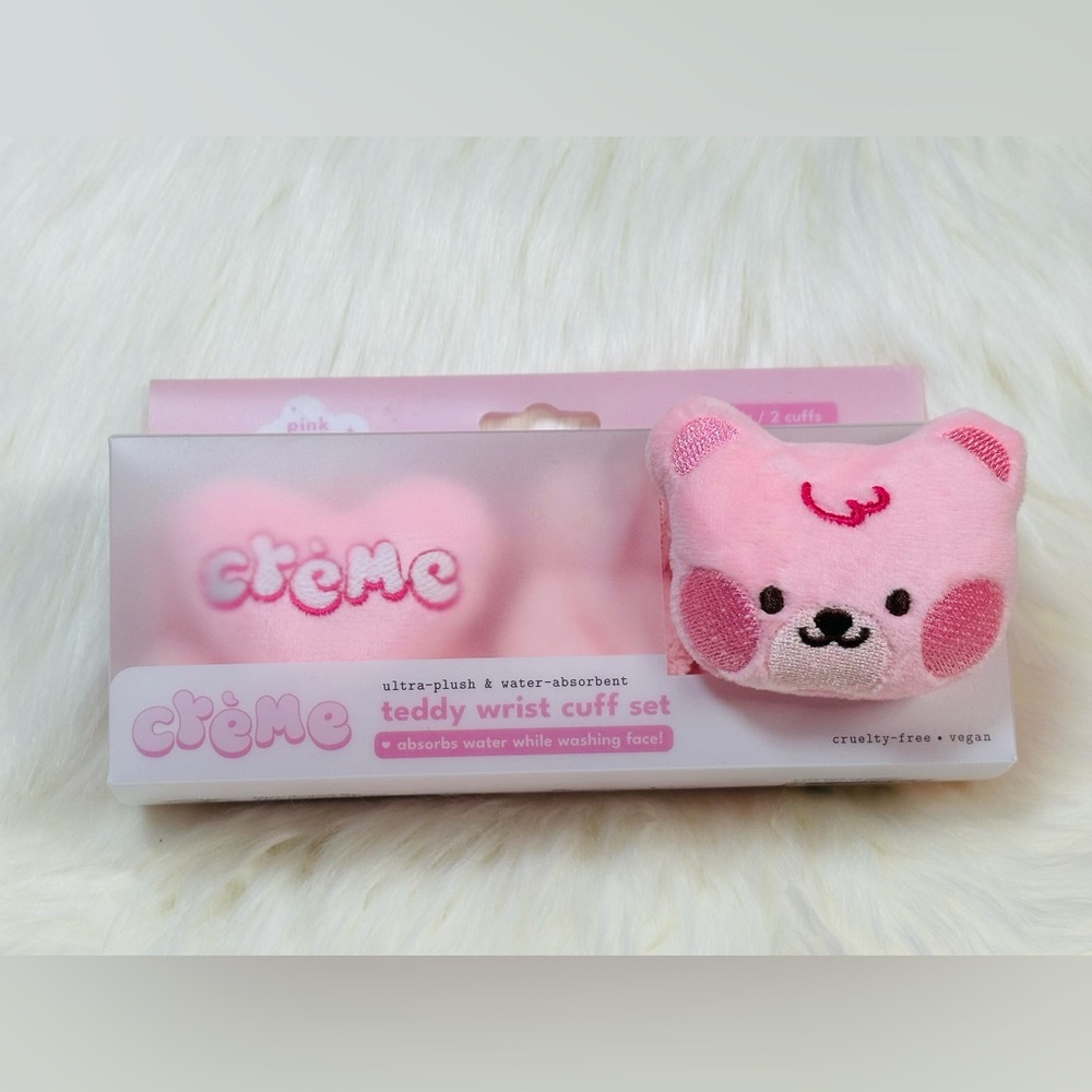 Crème Pink Teddy Skincare Wrist Cuff Set